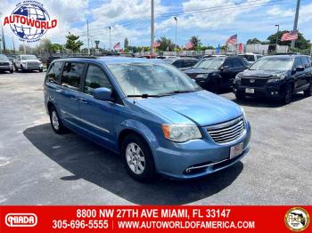  Salvage Chrysler Town & Country