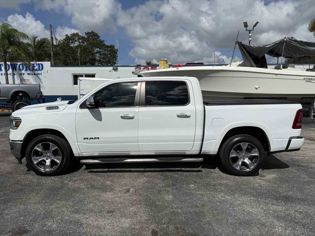 Ram 1500 Laramie 4x4 Crew Cab 5'7